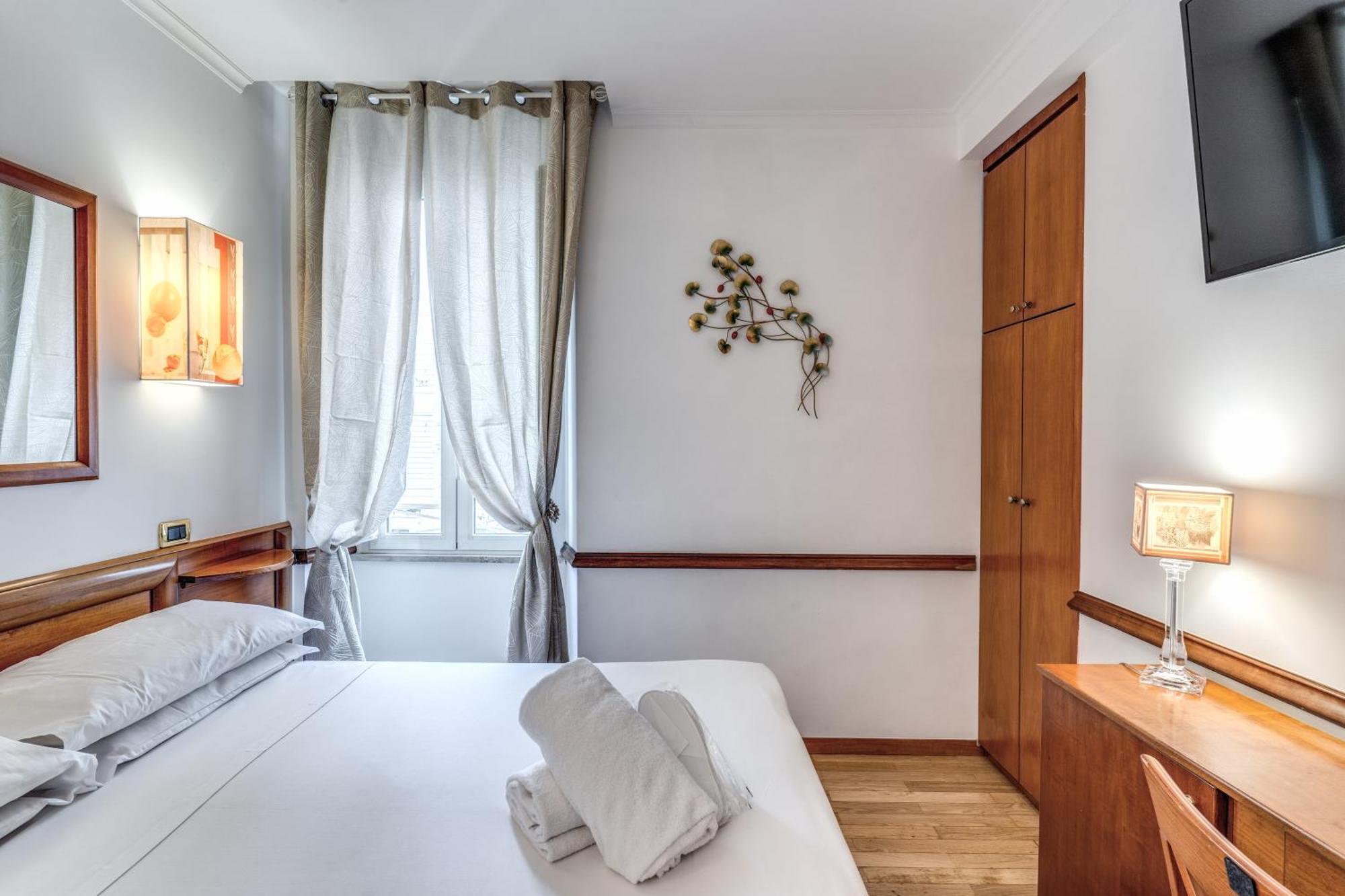 Hotel Santa Prassede Róma Kültér fotó