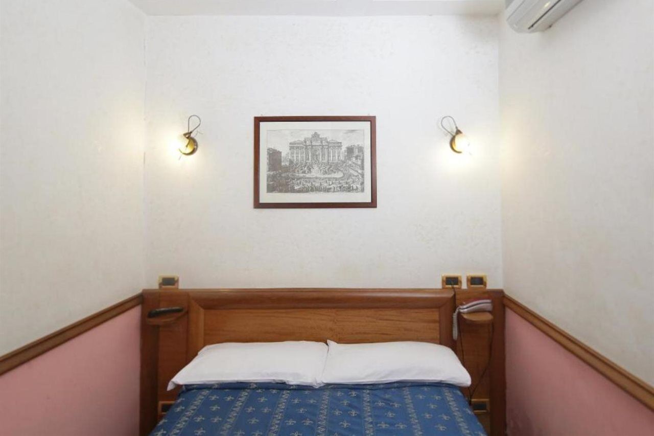 Hotel Santa Prassede Róma Kültér fotó